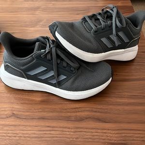 Adidas’s Cloudfoam running shoe 7.5 W